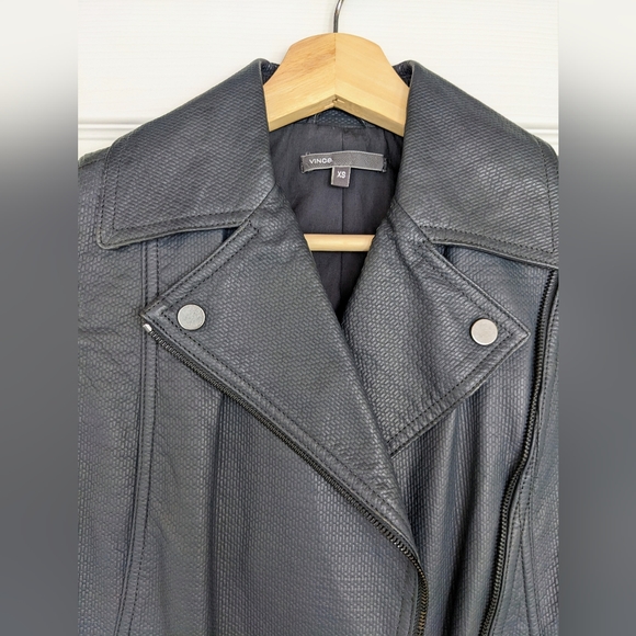 Vince textured leather vest! - Picture 5 of 6